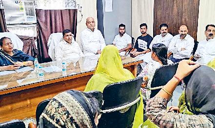 कॉ-आप्रेटिव बैंक के स्थापना अधिकारी पर वेलफेयर फंड की राशि के गबन का आरोप