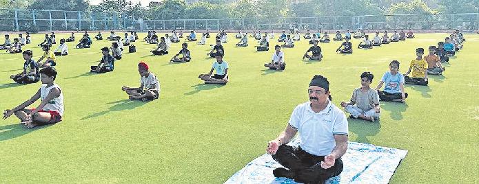 योग दिवस को लेकर प्रशिक्षण शिविर का किया आयोजन