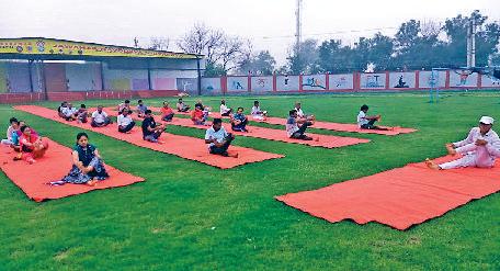खाराखेड़ी में प्रयोगशाला परिचारकों के ओरियन्टेशन कोर्स का शुभारंभ शरीर, मन व आत्मा को संतुलित करने में मदद करता है योग : मदन गोपाल