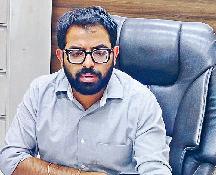 फैमिली आईडी में दर्ज करवाई कम आय, जांच में किसी के पास दुकान तो किसी के पास बड़ा मकान