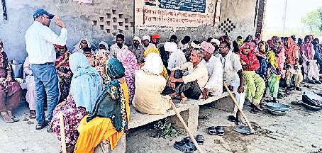 गांव गुल्लर वाला पहुंचा फतेहाबाद पुलिस का नशा मुक्ति अभियान, नुक्कड़ सभा के माध्यम से किया जागरुक