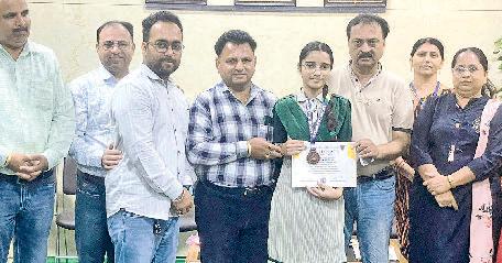 लायंस क्लब उमंग ने विजेता किए सम्मानित