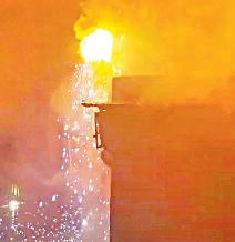 रतिया में दुकान में भड़की आग