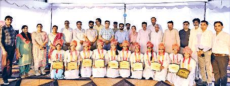 समाज की सामूहिक चेतना का प्रतीक पुस्तकालय