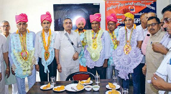 सेवानिवृत्ति पर 7 पुलिस अधिकारियों को दी विदाई