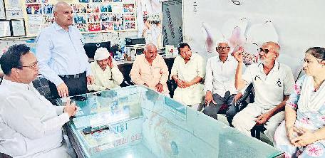 वृद्ध व्यक्तियों से दुर्व्यवहार गंभीर समस्या