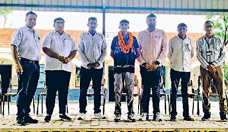 आर्यन व अभिभावकों को किया सम्मानित