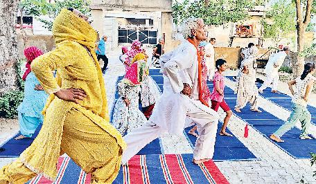 विभाग से संबंधित शिकायतों का समाधान करते हुए पोर्टल पर रिपोर्ट अपलोड करें विभागाध्यक्षः डीसी