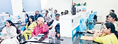 आईजीयू में इंटर्नशिप गाइडलाइंस को लेकर बैठक, विवि की सेल गठित