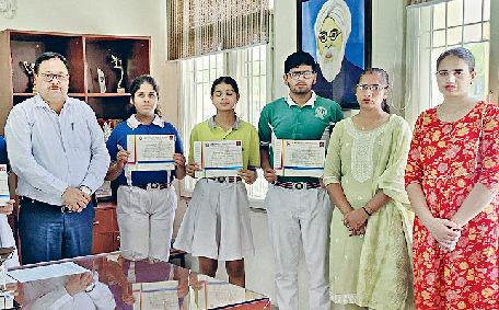 लक्ष्य हाउस की लावण्या बनी विजेता