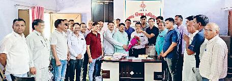 डा. राजेन्द्र ने संभाला नाहड़ बीईओ का कार्यभार शिक्षक संगठनों ने किया अभिनंदन