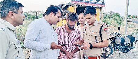 रोहिंग्या व बांग्लादेशियों की पहचान के लिए चला पुलिस का सर्च अभियान