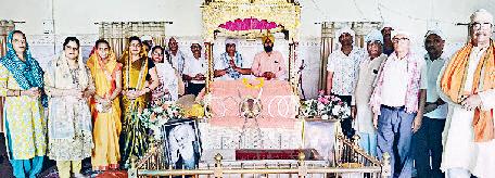 रागी जत्थे ने शबद कीर्तन, गुरुवाणी व सुखमणी साहेब का पाठ किया