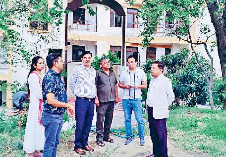 आईजीयू कुलपति ने विश्वविद्यालय परिसर का निरीक्षण किया