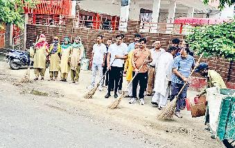 पर्यावरण दिवस पर भाजपा जिला अध्यक्ष वंदना पोपली ने किया पौधरोपण