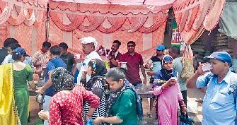 युवाओं ने लगाई मीठे पानी की छबील राहगीरों को मिली गर्मी से राहत