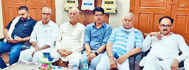 मन की बात कार्यक्रम देशवासियों को आपस में जोड़ता है : वीर कुमार