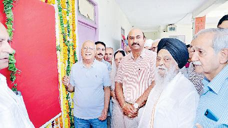 हर्ष मल्होत्रा मेमोरियल हॉल का उ‌द्घाटन