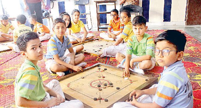 जॉन वेस्ले कॉन्वेंट में कैरम प्रतियोगिता