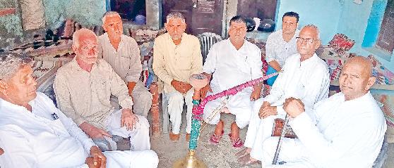 सैमाण गांव में टूटा पड़ा है बाइपास रोड, पशुओं के पैर हो रहे हैं खराब