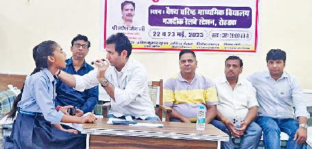 भारत विकास परिषद भगत सिंह शाखा ने दो दिवसीय निःशुल्क दंत चिकित्सा शिविर लगाया