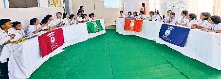 विज्ञान प्रश्नोत्तरी प्रतियोगिता में विजडम हाऊस प्रथम