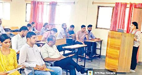 सोशल मीडिया की भूमिका व आर्टिफिशियल इंटेलिजेंस की नैतिकता विषय पर भाषण प्रतियोगिता का आयोजन