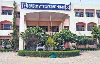 प्रत्येक कोर्स में 60 सीटें उपलब्ध