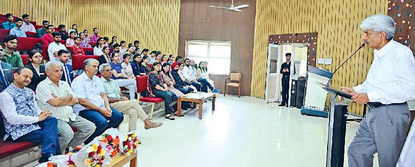 आज के दौर में आर्टिफिशियल इंटेलिजेंस केवल विषय नहीं बल्कि आवश्यक कौशल बन चुका हैः प्रो. राजबीर