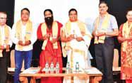 पतंजलि ने इंडियन डेंटल एसो. की मौजूदगी में लांच किया 'दंत कांति गंडूष' ऑयल पुलिंग