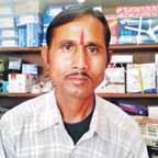 स्कूल परिसर में शिक्षक का शव फांसी के फंदे पर झूलता मिला