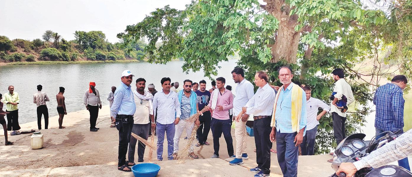 सुनार, कोपरा नदी के मढकोलेश्वर पर जन अभियान और ग्रामवासियों ने किया श्रमदान