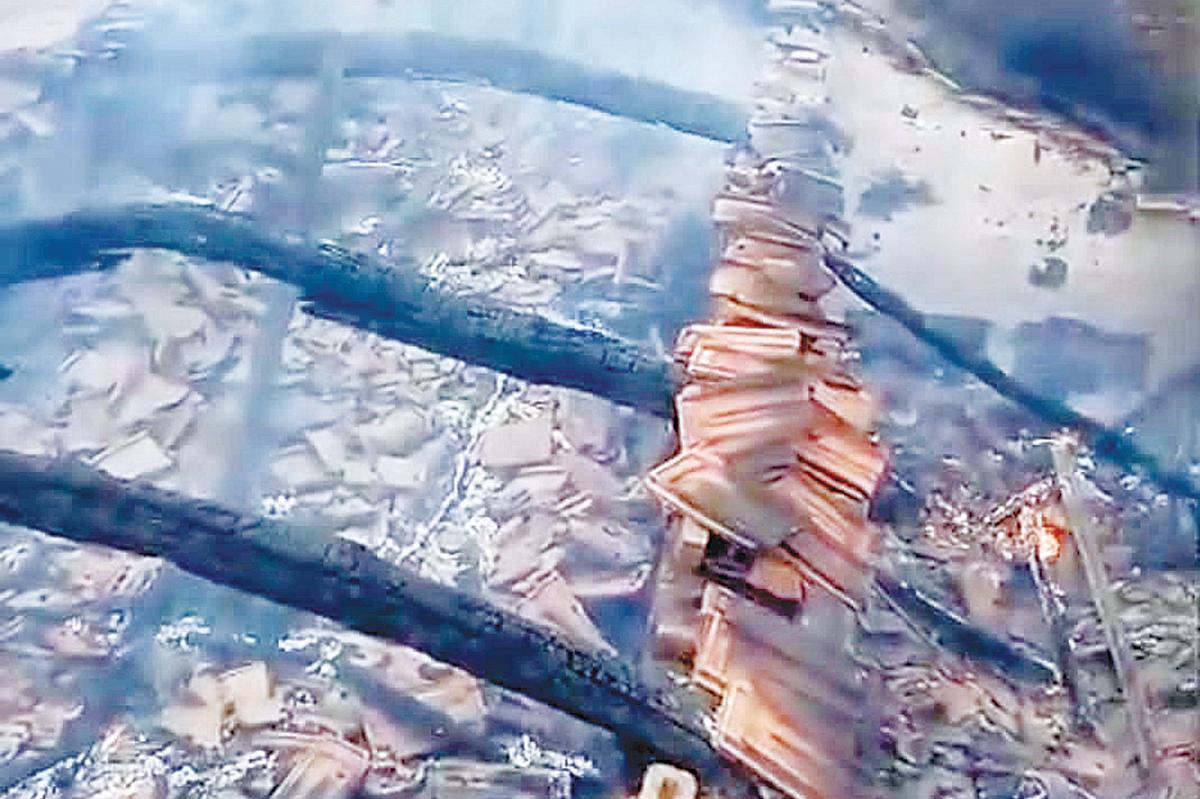 बंटवारे के विवाद में भाई ने भाई के घर में लगाई आग, गृहस्थी जलकर खाक