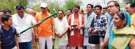 किसान नई-नई तकनीक से खेती कर समृद्ध बने एवं प्रधानमंत्री जी के सपने को साकार करें-सांसद