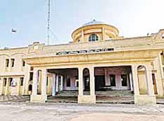 जिले में तहसीलों का कार्यभार नायब तहसीलदारों के भरोसे वहीं उप निरीक्षकों के भरोसे में अधिकतर थानों की कमान