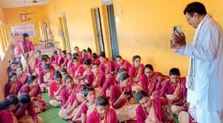 दस दिवसीय ग्राम भारती नवीन आचार्य प्रशिक्षण जारी