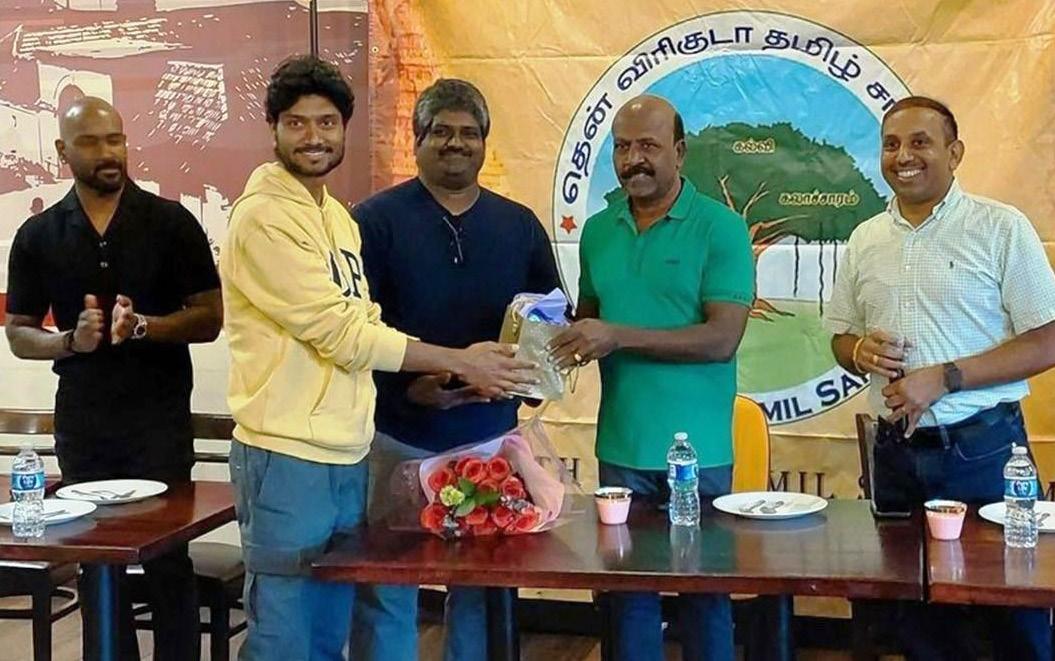 கொட்டும் மழையில் விடாத கொள்கை முழக்கம்!