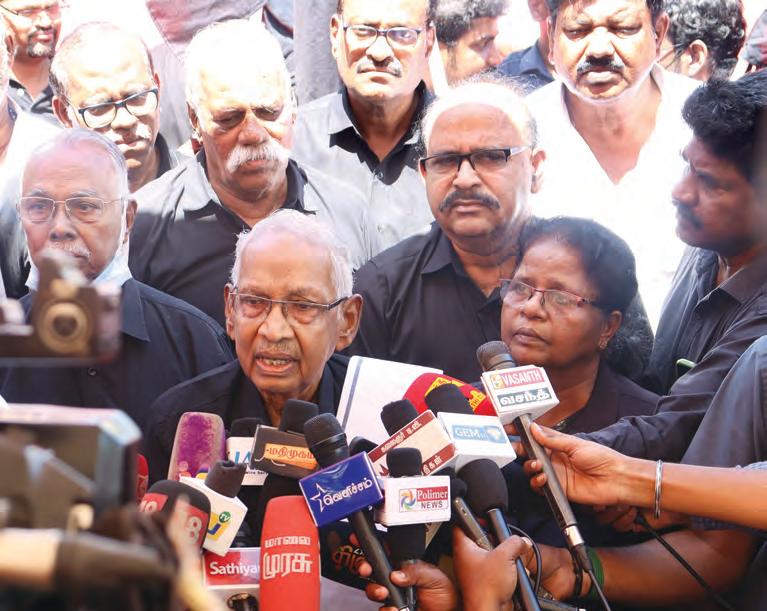வழி- விழி- மொழி மூன்றும் நமக்கு முக்கியம் என்று மானமிகு சுயமரியாதைக்காரர் கலைஞர் பிறந்த நாளில் சூளுரைப்போம்!
