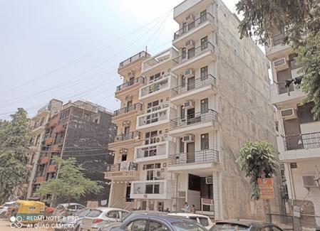 SC stays HC order to demolish construction & seal commercial setups in Gurugram's DLF