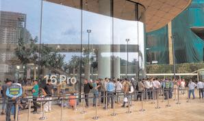 Apple achieves its best-ever first quarter shipments in India