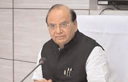 Delhi LG visits Asita Park to inspect jute pathway work