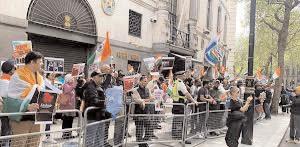 Indian diaspora protests against Pahalgam terror attacks outside Pakistan Consulate in New York