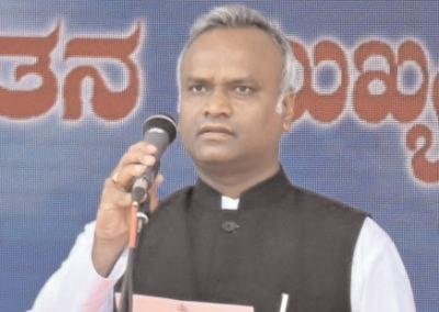 K’taka Minister Priyank Kharge slams Centre’s foreign policy, BJP hits back