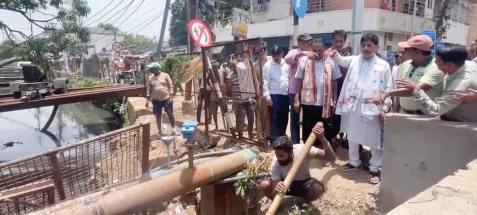 H&UD Minister urges officials to expedite drain cleaning to prevent waterlogging in Cuttack