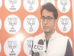 Rahul can't garner public support: BJP counters 'match-fixing' remark