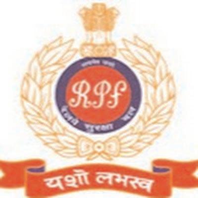 RPF CPDS team nabs mobile phone thief at Puri Railway Station