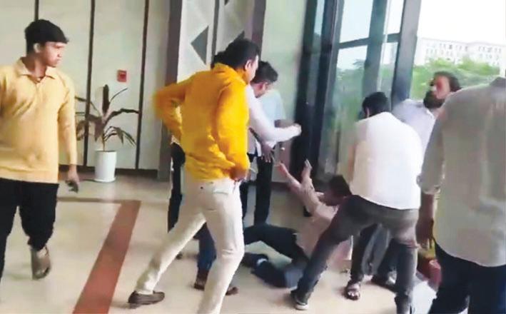 BMC additional commissioner thrashed by miscreants in office chamber, 3 held