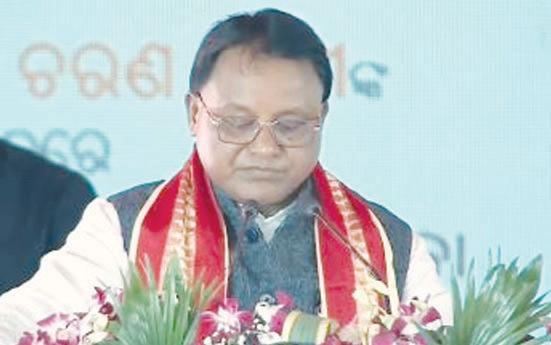 Odisha CM asks private banks to expedite loans to poor people