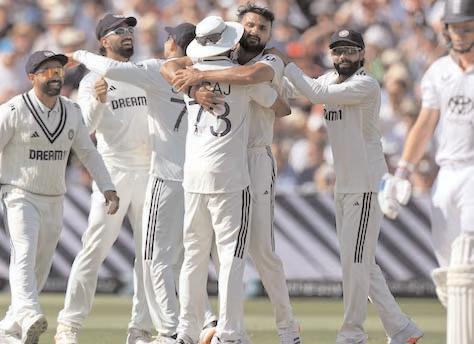 Siraj grabs 6 wkts, Akash Deep 4; India take their overall lead to 244 against England