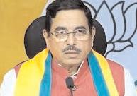 BJP asks CM to apologise for linking COVID vaccines with heart attacks as expert committee rejects claim
